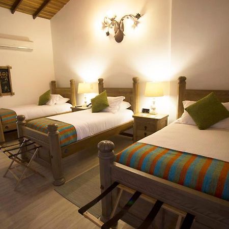 Ara Meru Lodge Canaima Exteriér fotografie