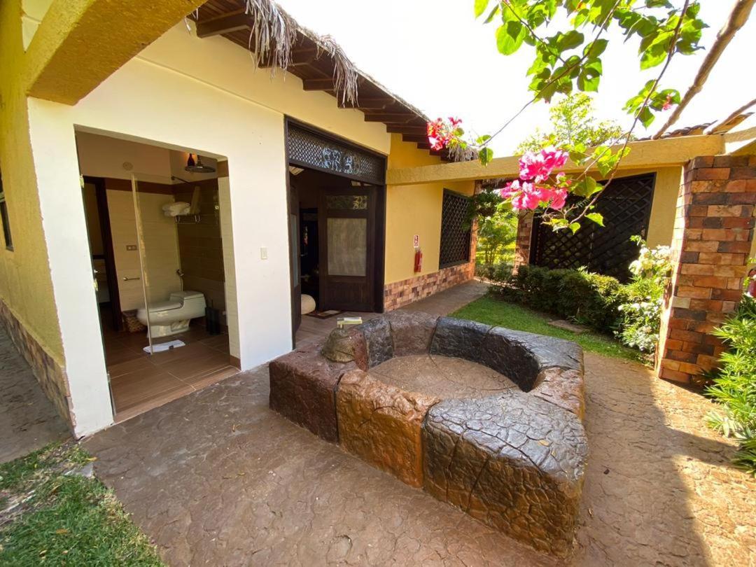 Ara Meru Lodge Canaima Exteriér fotografie