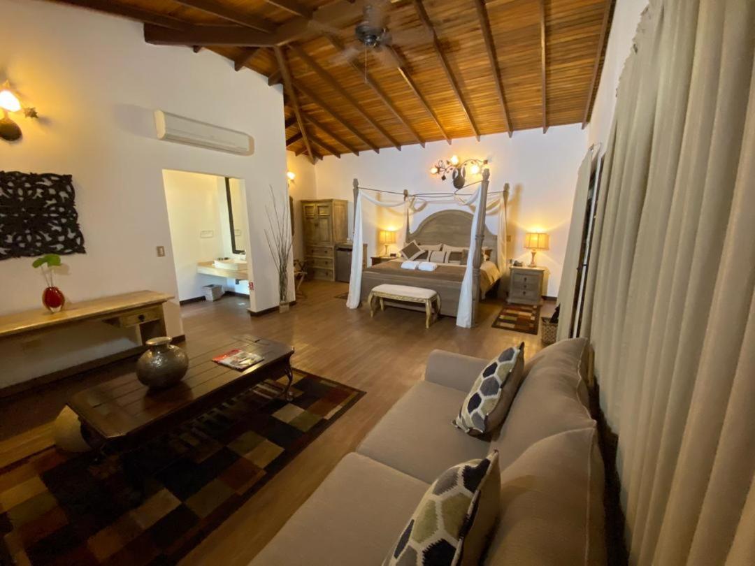 Ara Meru Lodge Canaima Exteriér fotografie