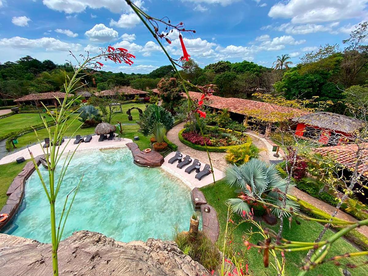 Ara Meru Lodge Canaima Exteriér fotografie