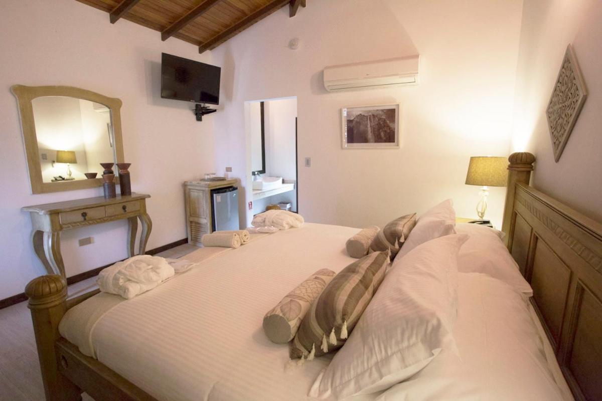 Ara Meru Lodge Canaima Exteriér fotografie